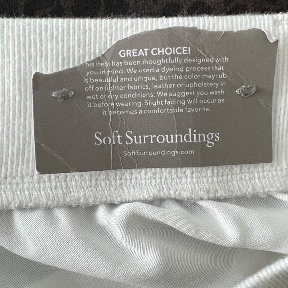 NWOT Soft Surroundings Women's Flowy Cargo Shorts White Breathable Light Plus 3X - Picture 8 of 9